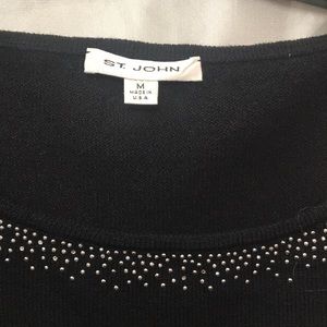 St.John knit top. Size Medium